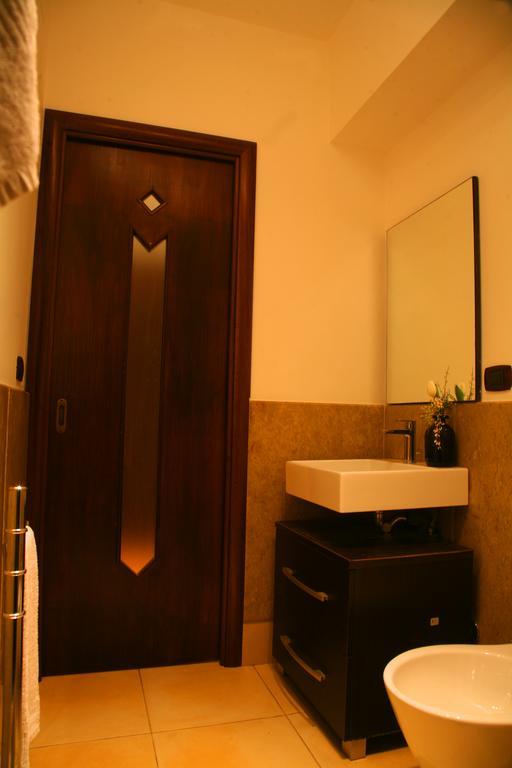 Al Vecchio Cellaio Historical Guest House SantʼAntonio Abate Екстериор снимка