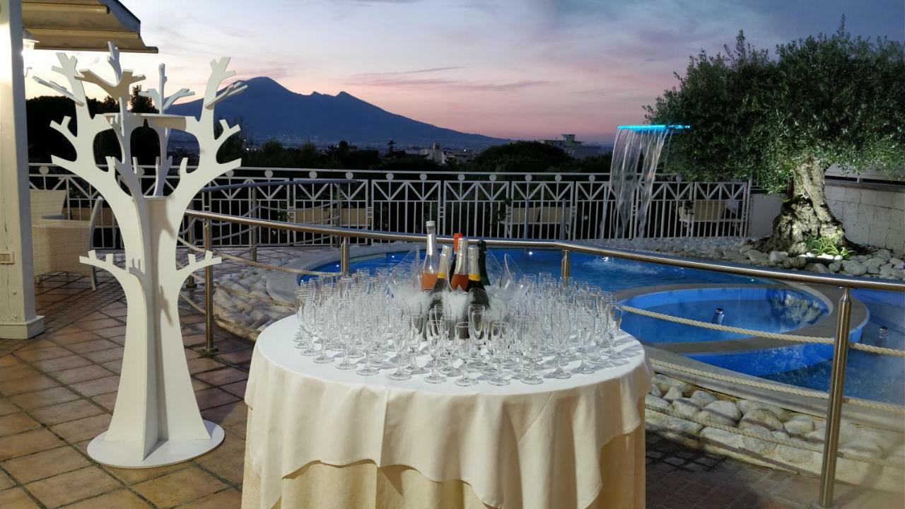 Al Vecchio Cellaio Historical Guest House SantʼAntonio Abate Екстериор снимка